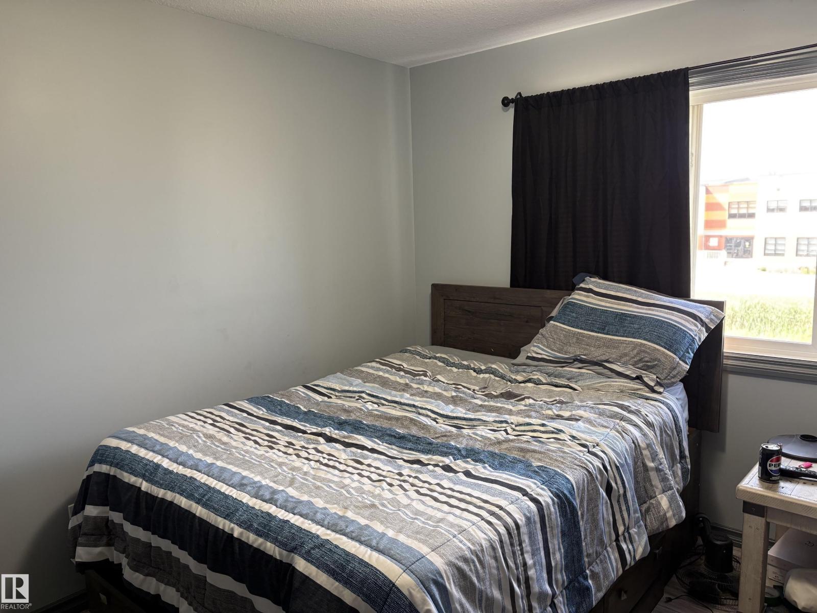 #18 4900 62 ST - Image 11