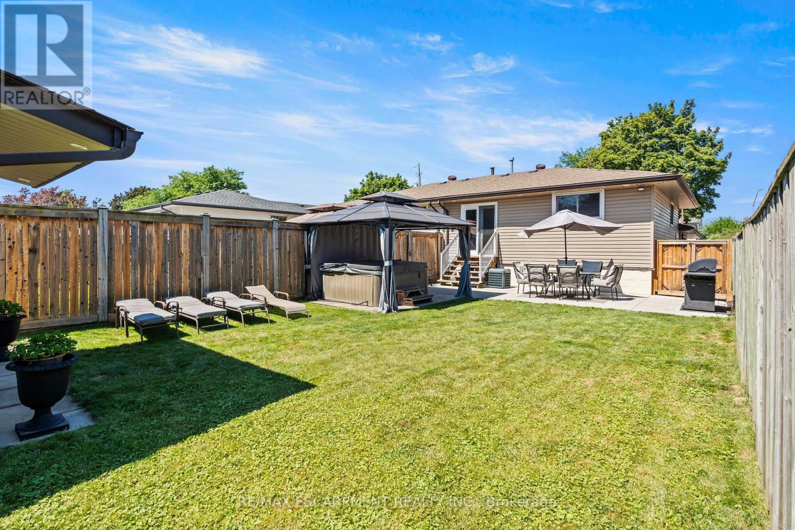 167 BERKINDALE DRIVE - 34
