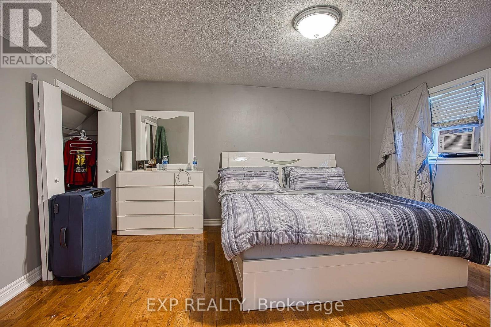 99 MOHAWK ROAD W - 12