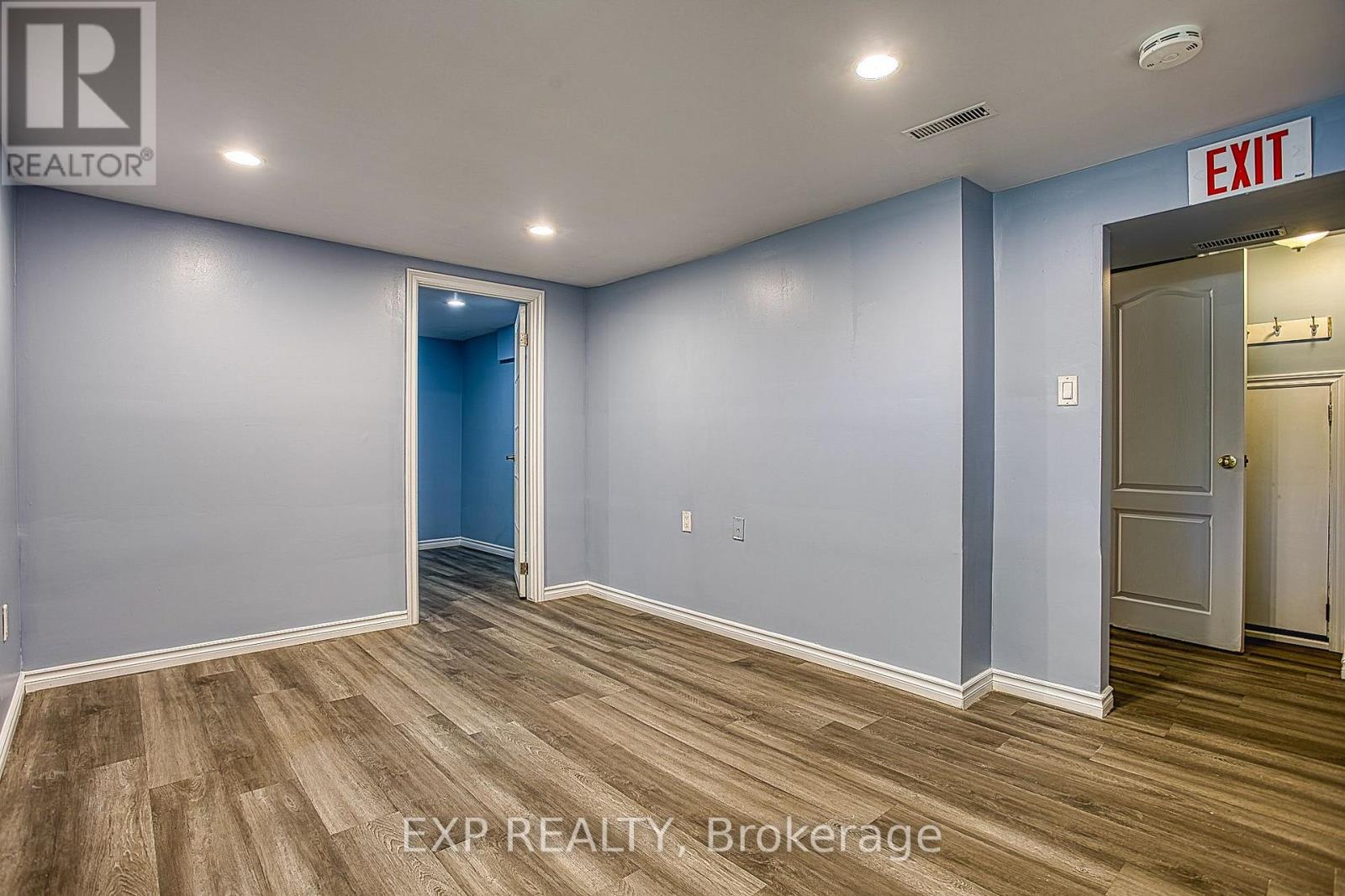 99 MOHAWK ROAD W - 14