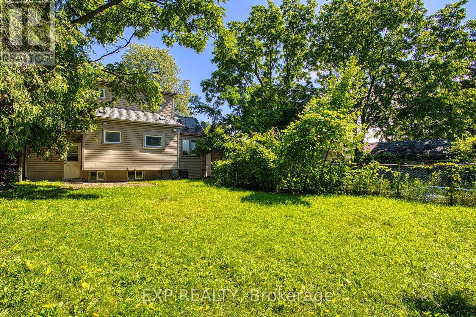 99 MOHAWK ROAD W - 20