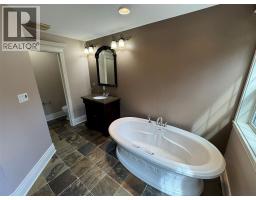 Kitchen - 6016 Athelston-hartford Road, Grand Forks, BC V0H1H5 Photo 15