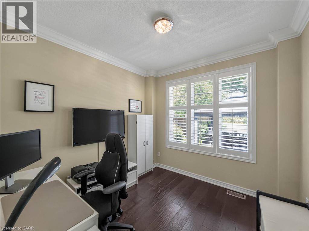 80 SUTHERLAND Crescent - 15