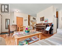 Bedroom - 522 Delaronde Road, Saskatoon, SK S7J4A8 Photo 11