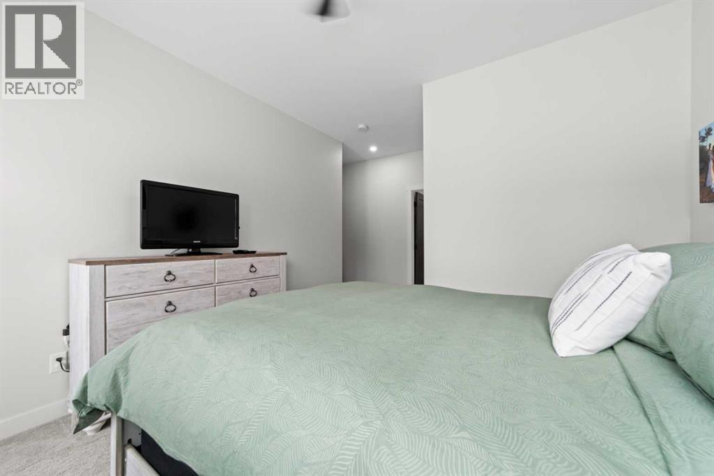 #B+D 4825 54 Street - Image 23