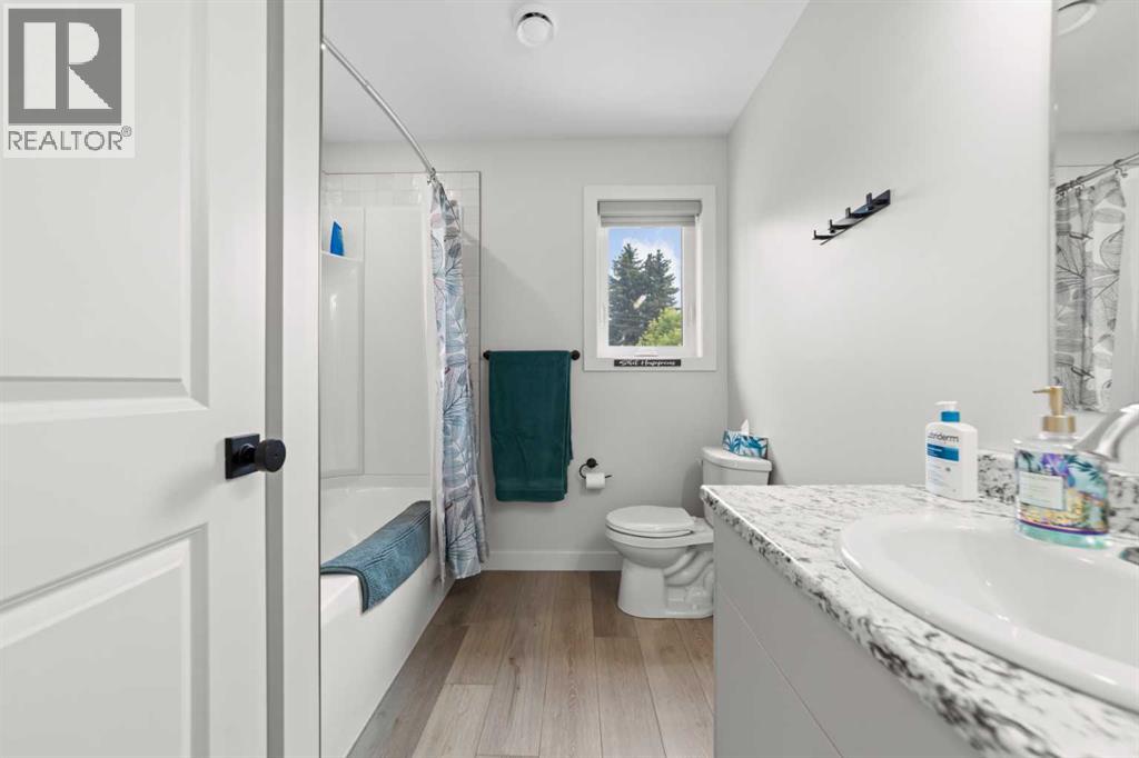 #B+D 4825 54 Street - 39