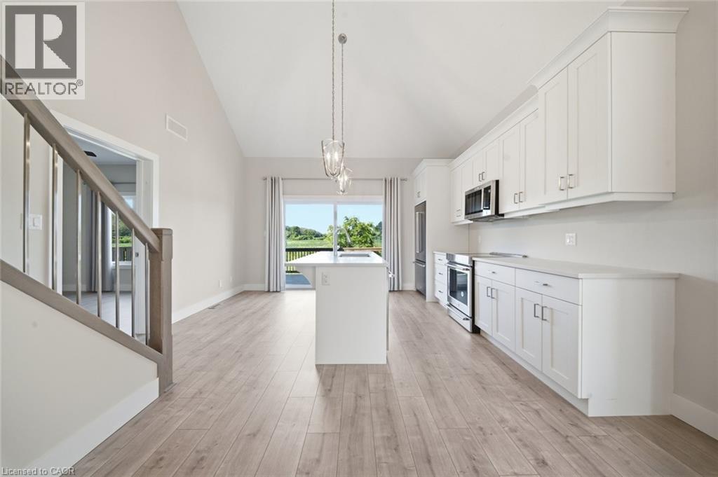#10 744 NELSON Street W - Image 15