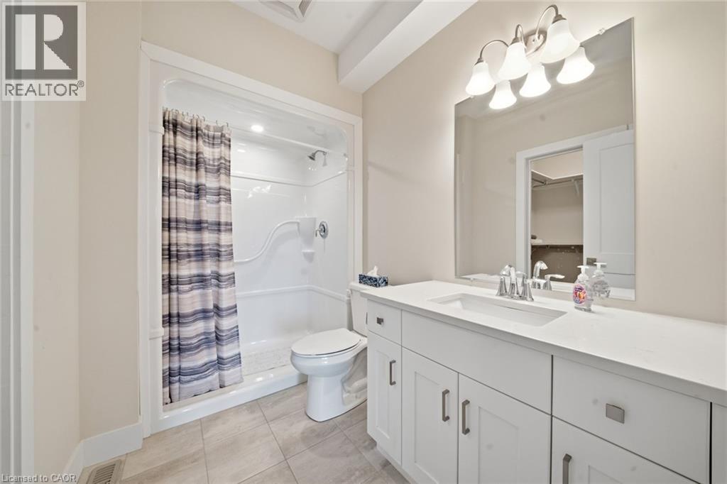 #10 744 NELSON Street W - Image 21