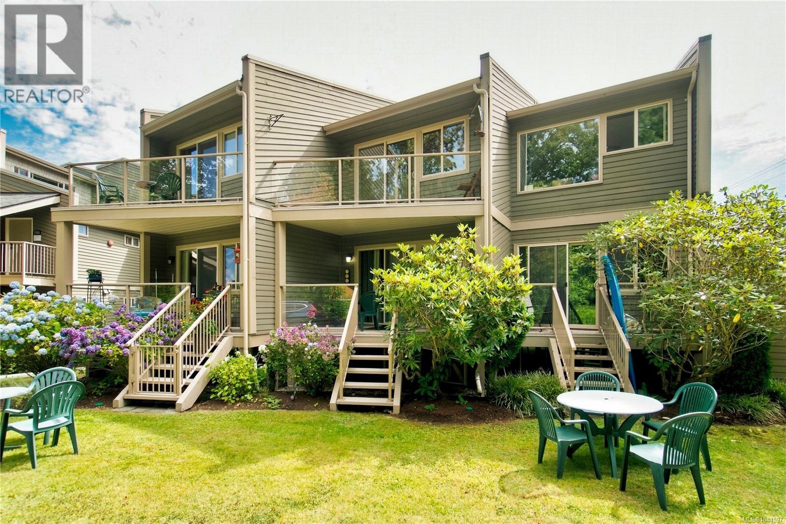 #202 3295 Island Hwy W - Image 34