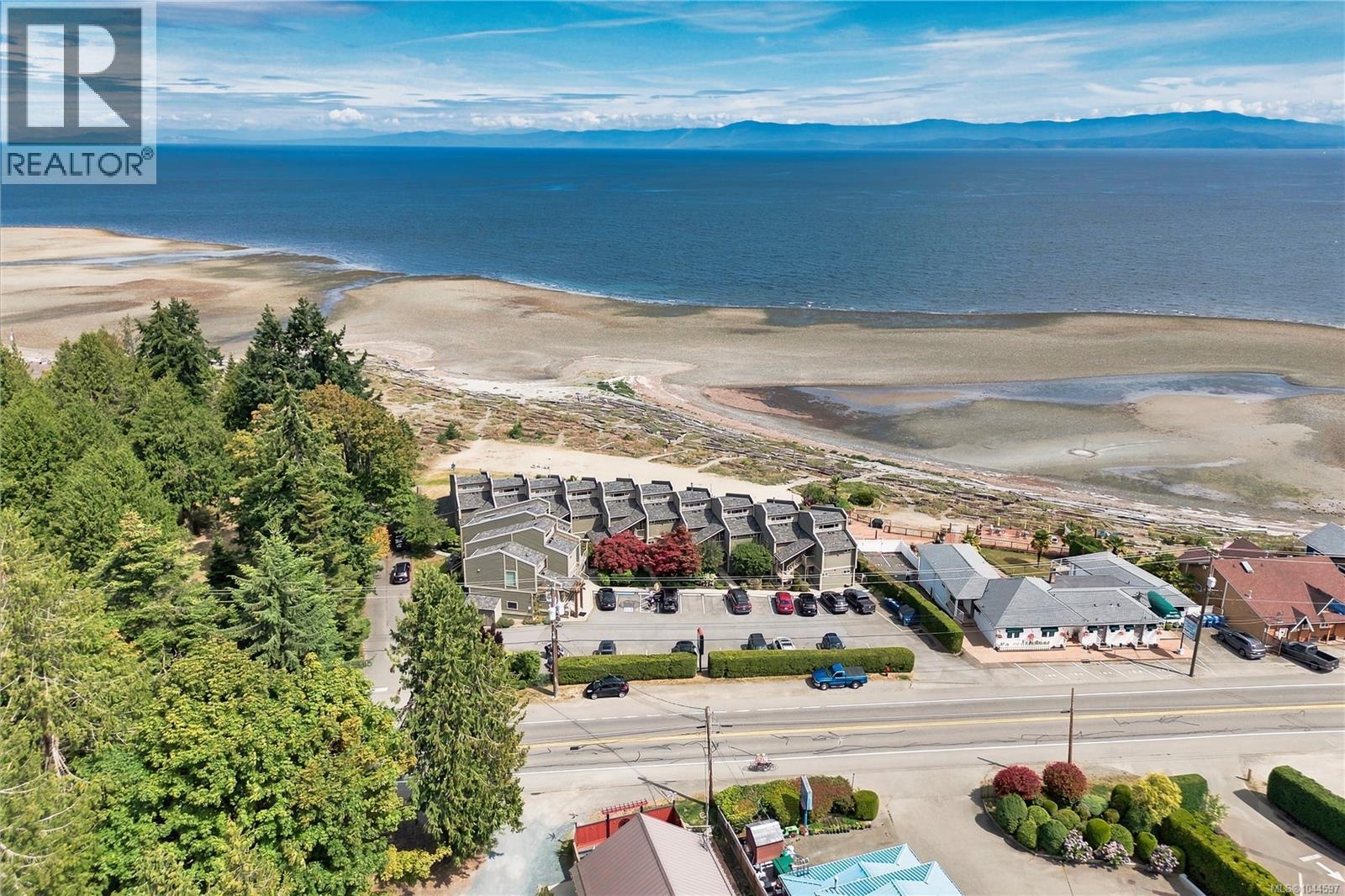 #202 3295 Island Hwy W - 1