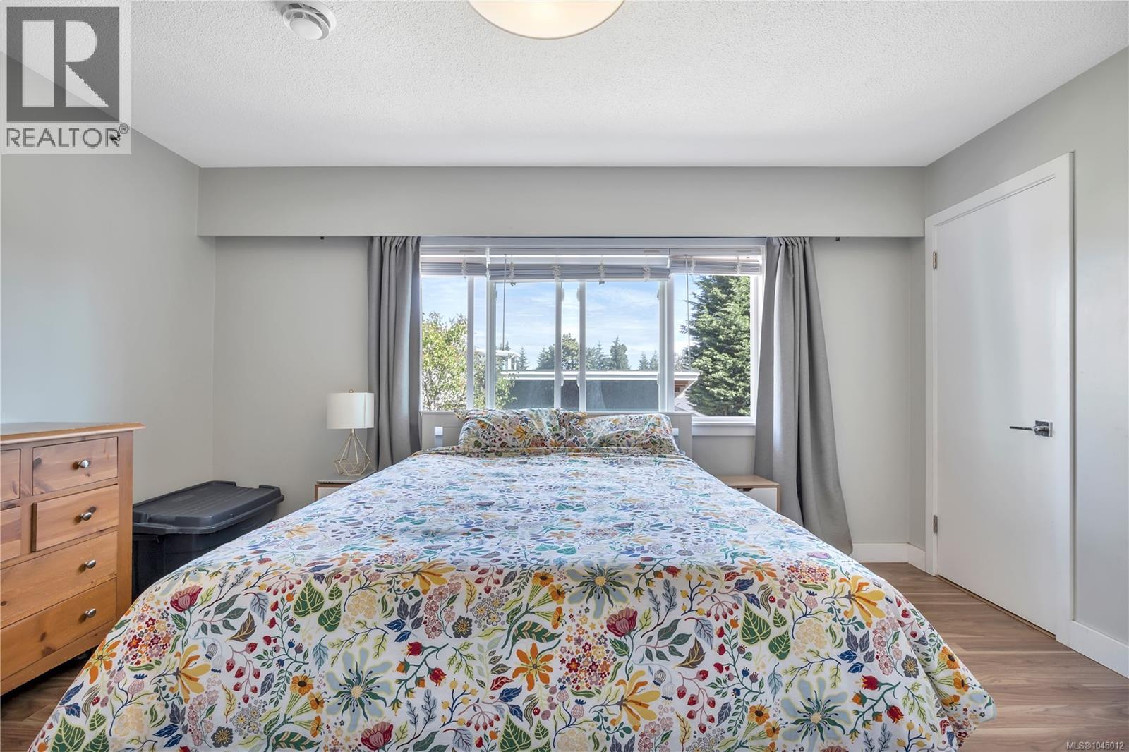 5620 Hammond Bay Rd - Image 40