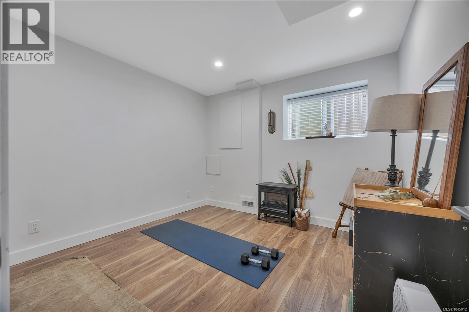 5620 Hammond Bay Rd - Image 22