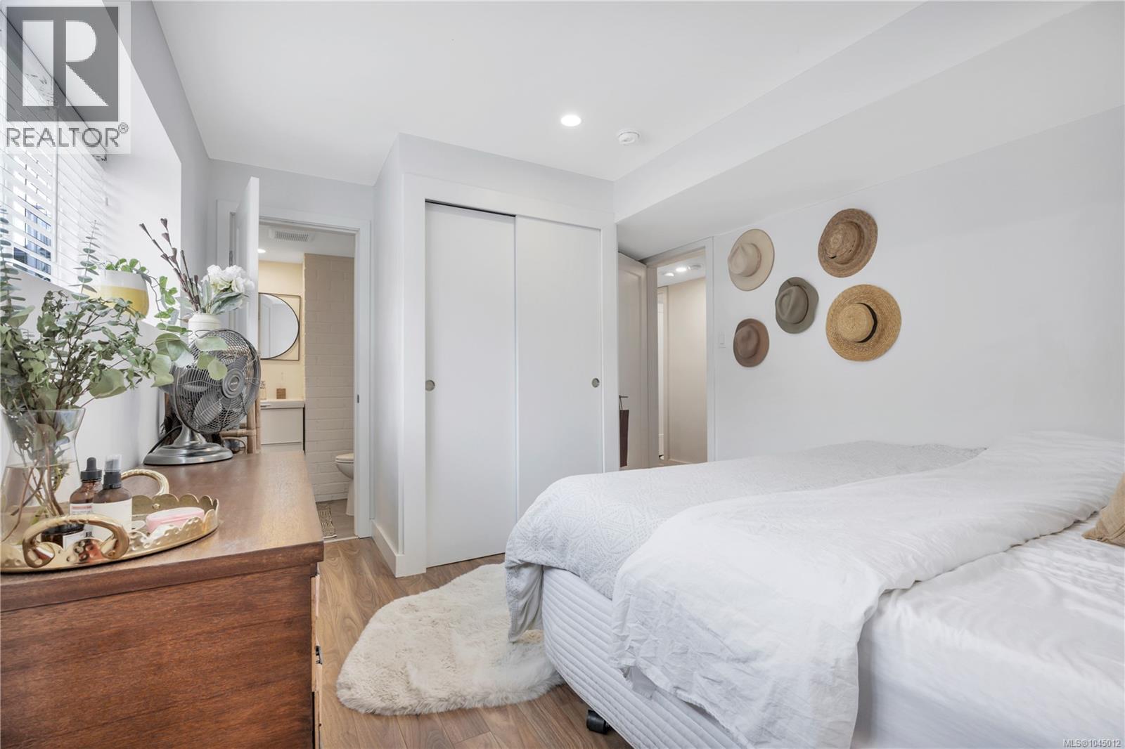 5620 Hammond Bay Rd - Image 20