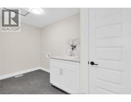 261 Charles Street, Essex, ON N8M0C5 Photo 32
