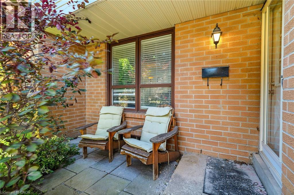4 EILEEN Street - 4