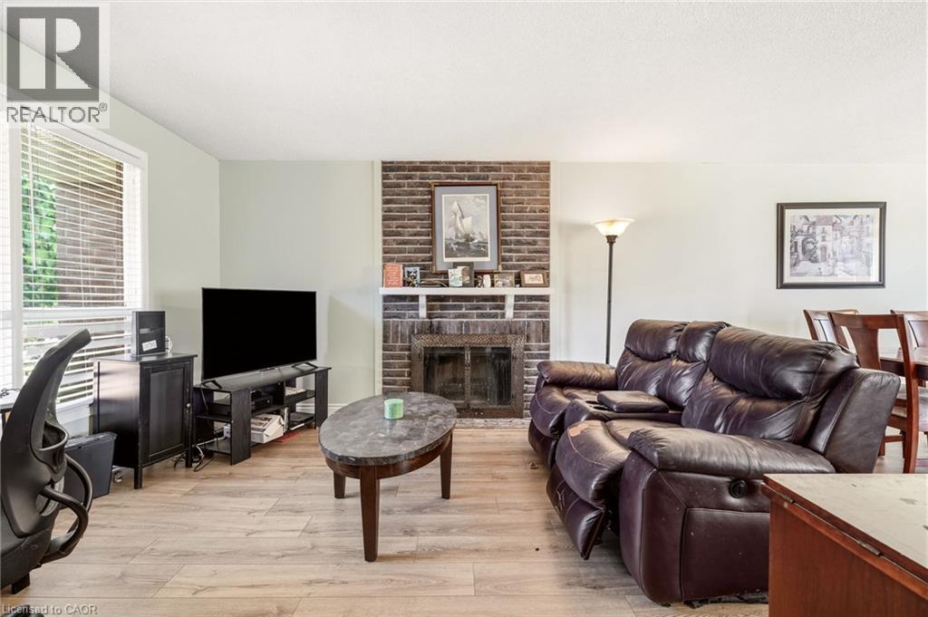 4 EILEEN Street - Image 9