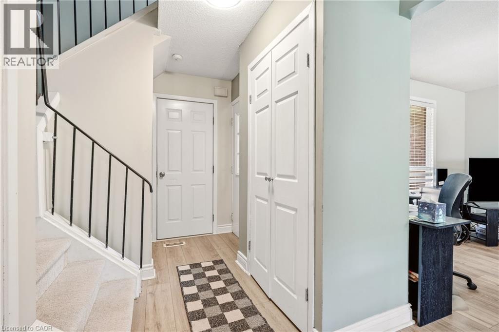 4 EILEEN Street - Image 7