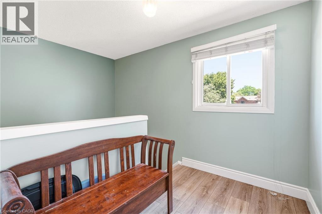 4 EILEEN Street - Image 23