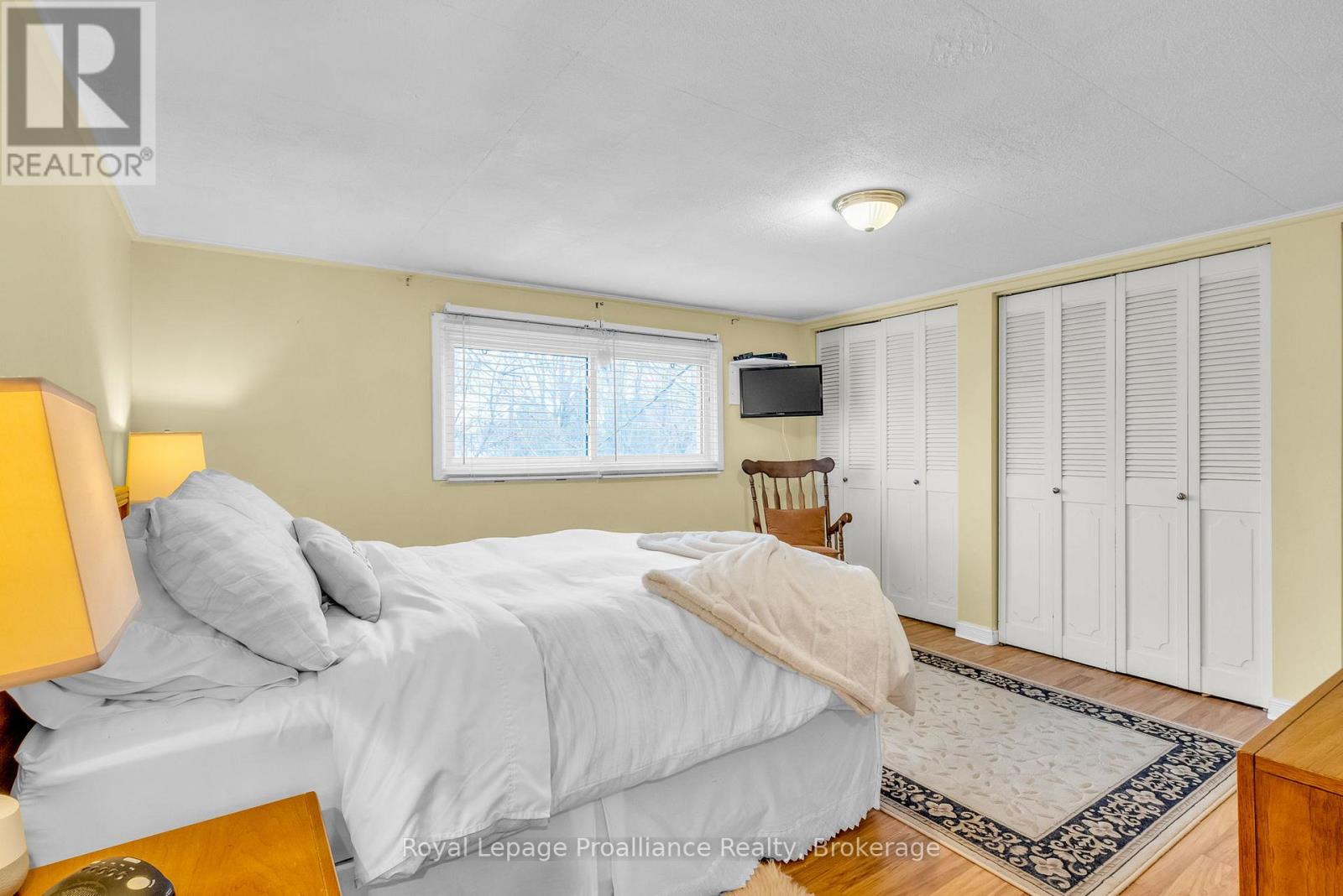 394 SUNSET BOULEVARD - 24