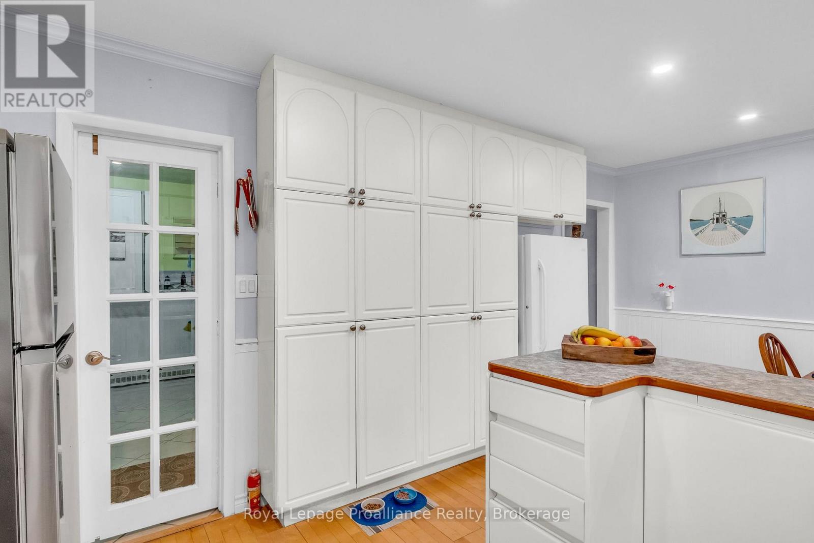 394 SUNSET BOULEVARD - 15
