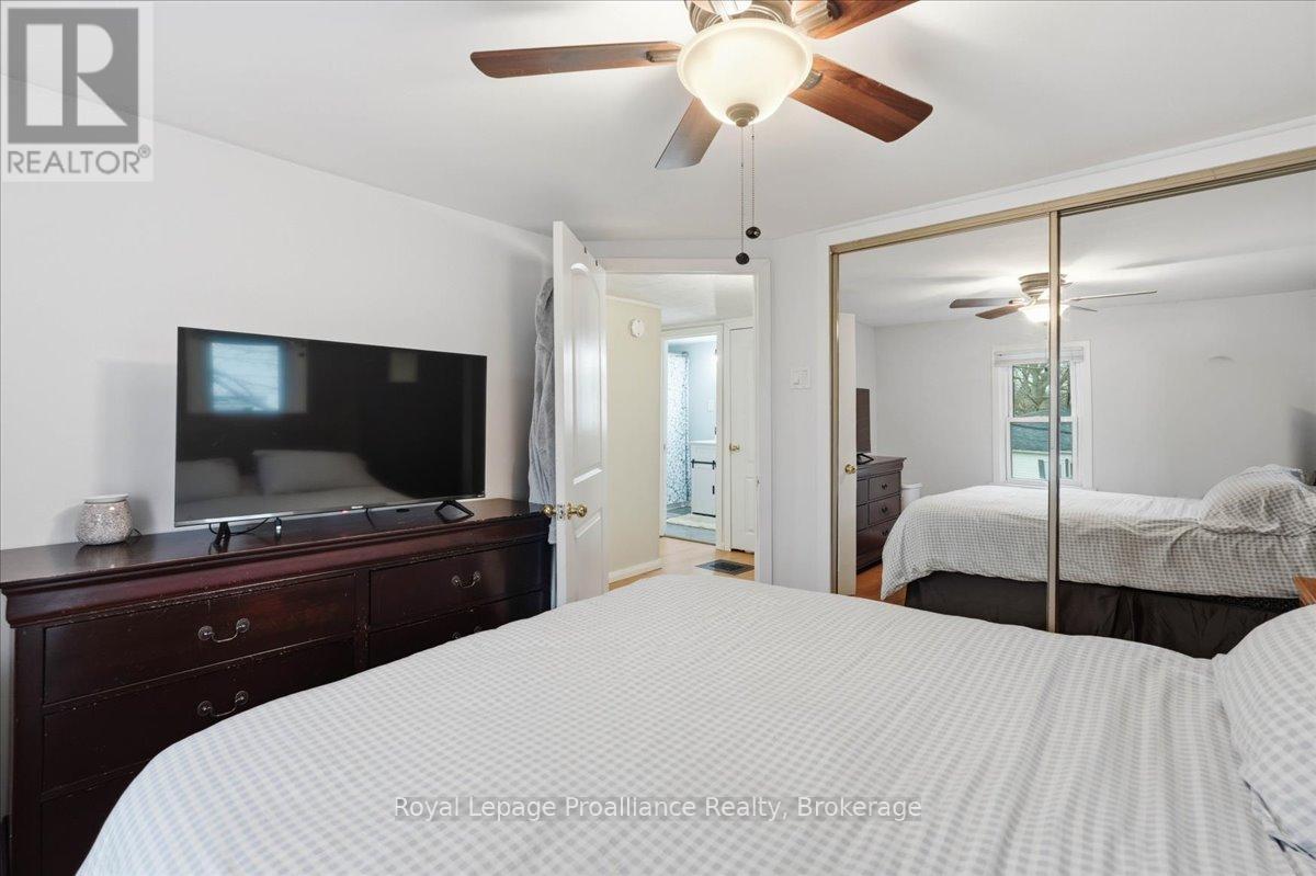 46 VICTORIA STREET - 28