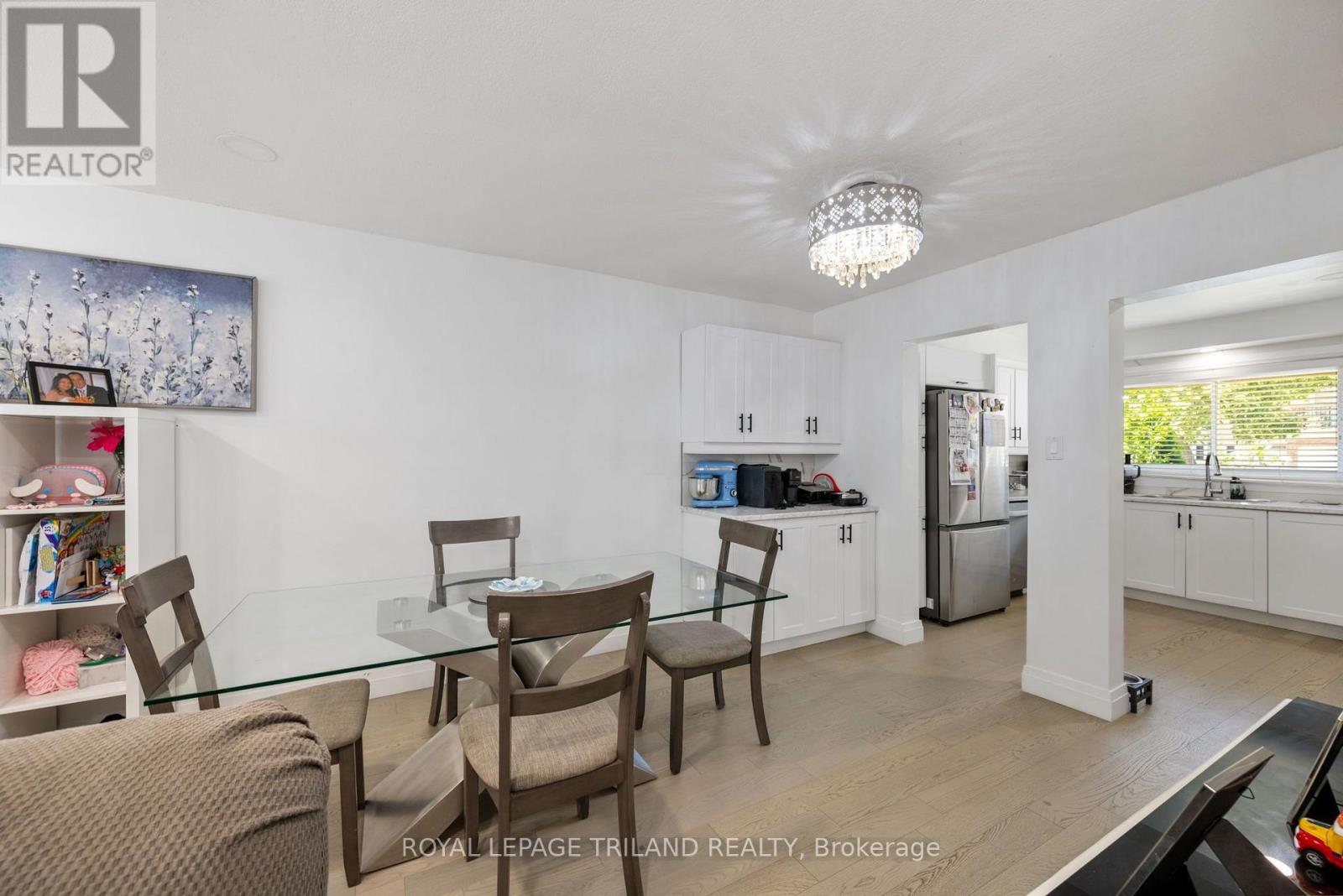 #43 711 OSGOODE DRIVE - Image 14