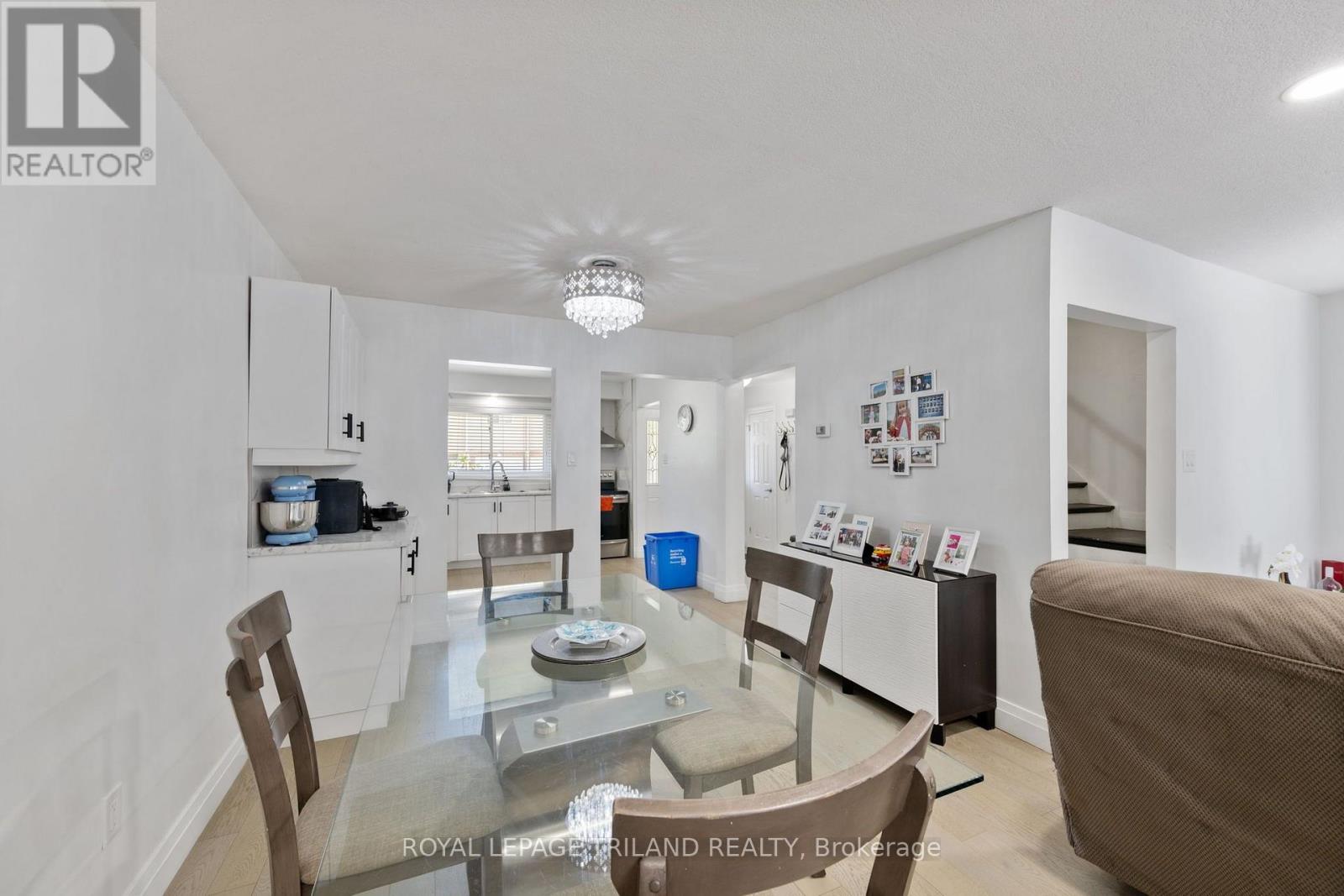 #43 711 OSGOODE DRIVE - 16