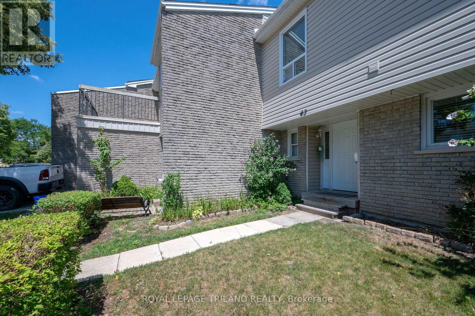 #43 711 OSGOODE DRIVE - 3