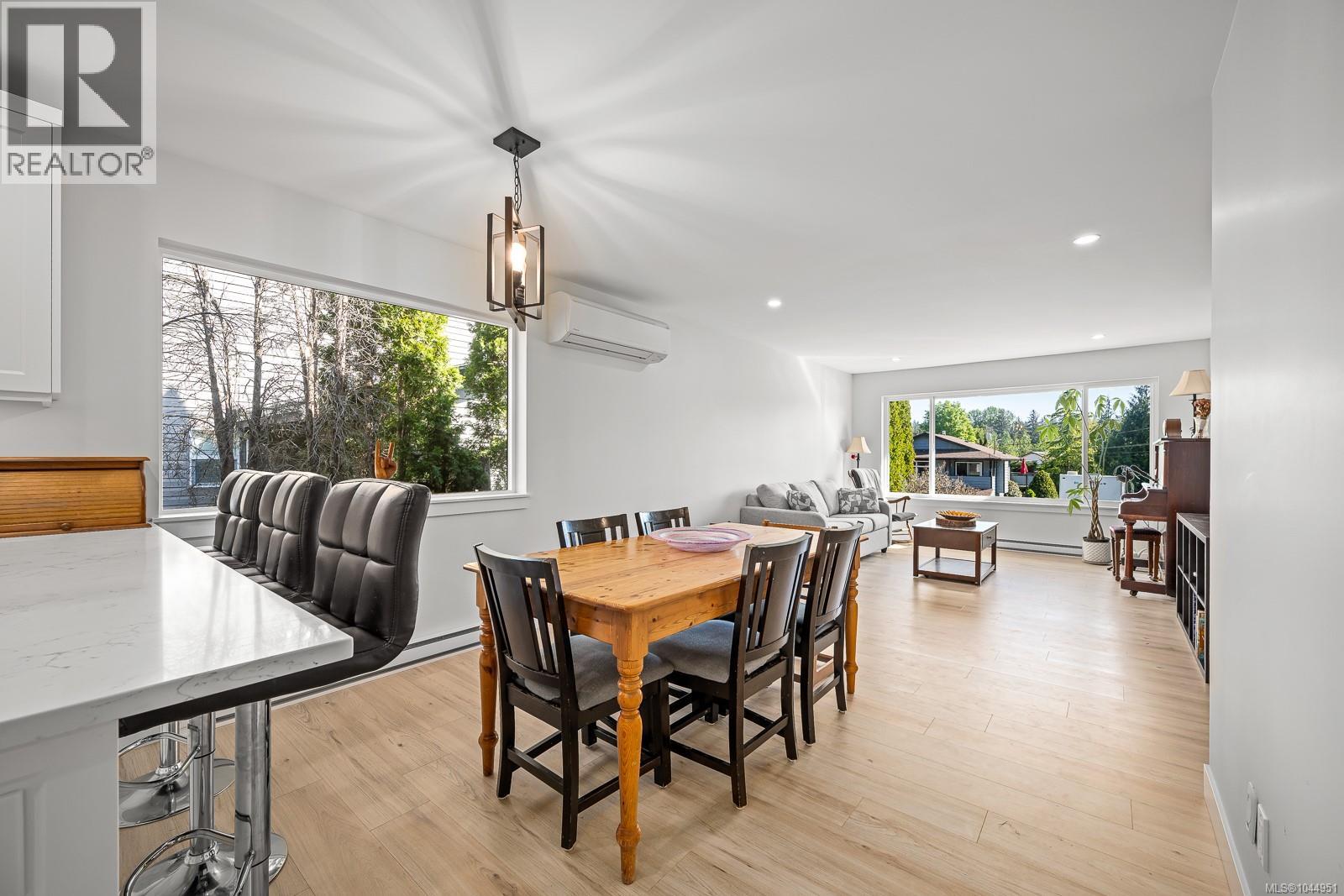 1732 Penfield Rd - Image 45