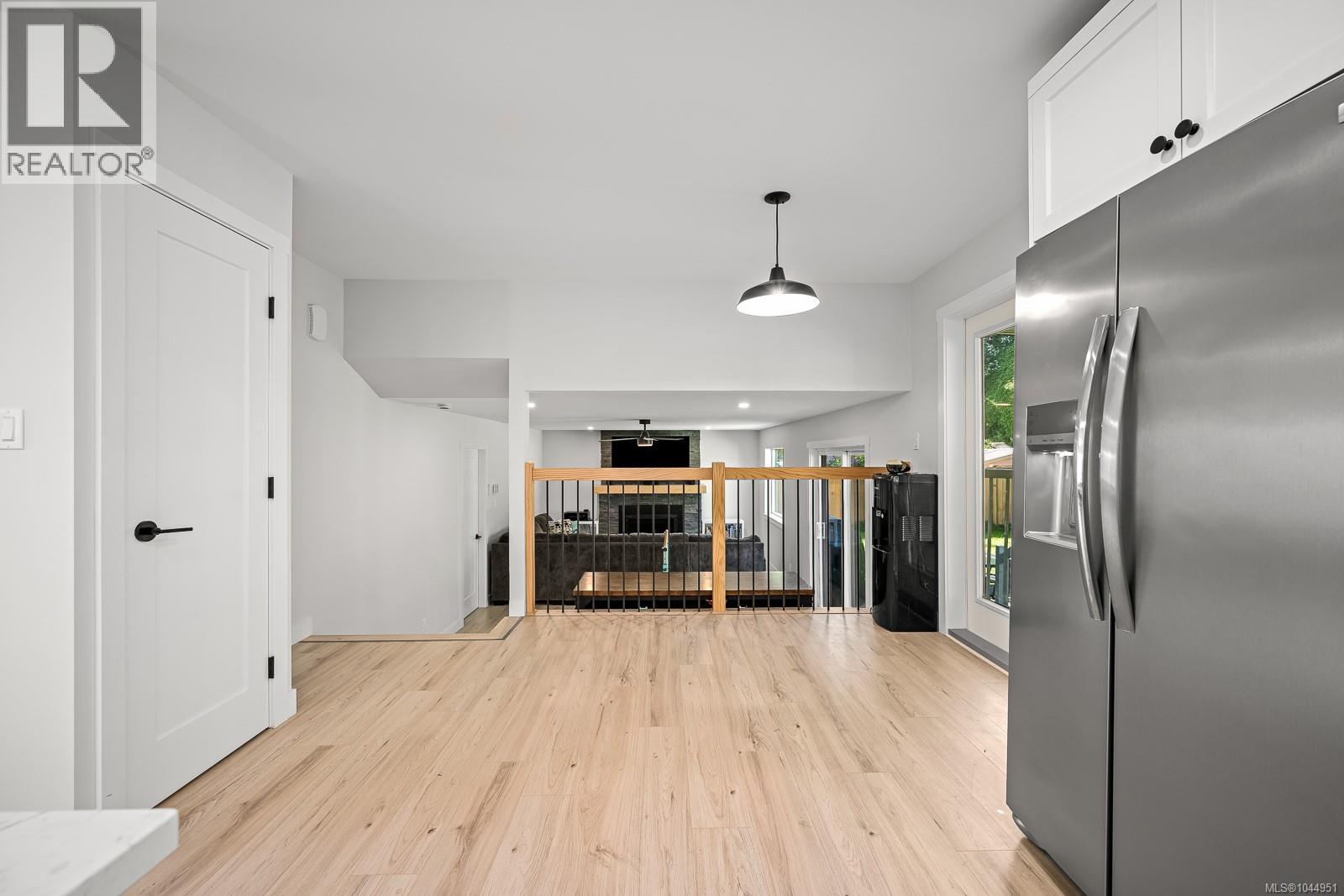 1732 Penfield Rd - Image 50