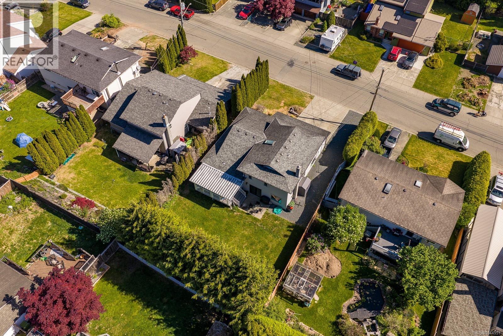 1732 Penfield Rd - Image 11