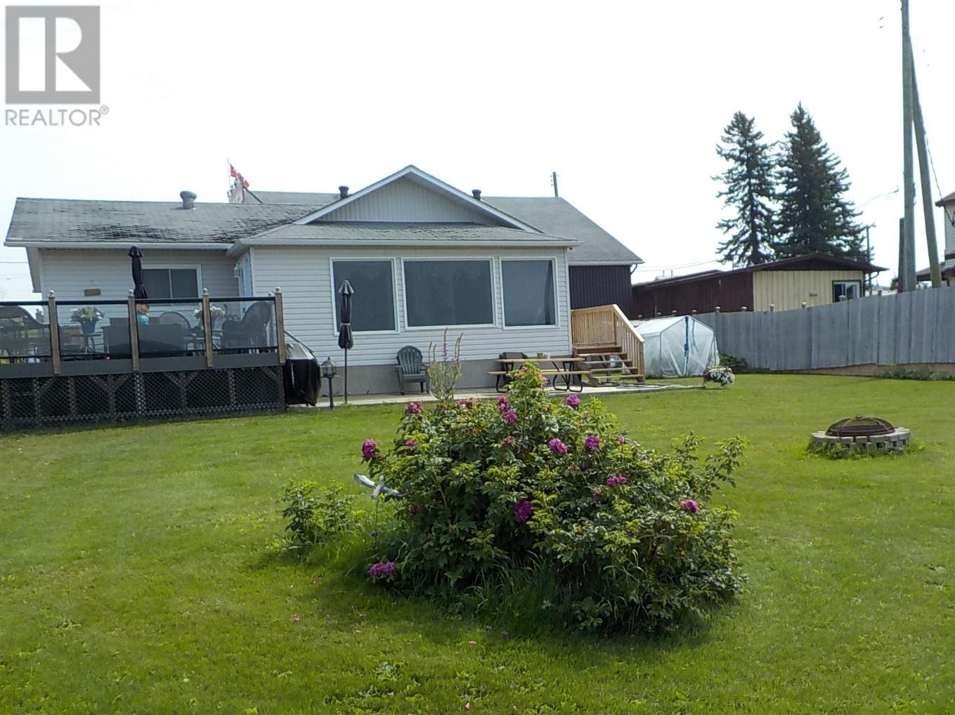 102 Kenogami RD - 2