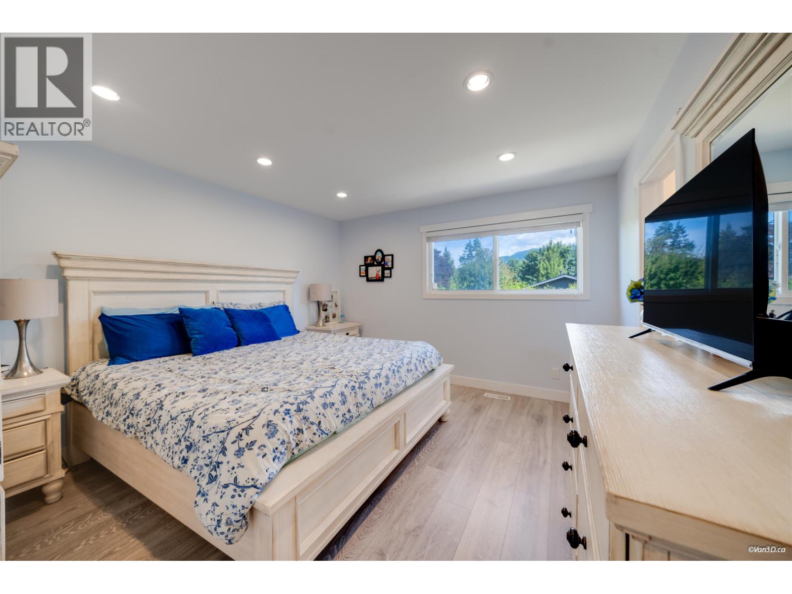 3 Bed, 3 Bath House for Sale in Coquitlam – 1047 SPAR DRIVE, Coquitlam – MLS# R3151951 - Image 45