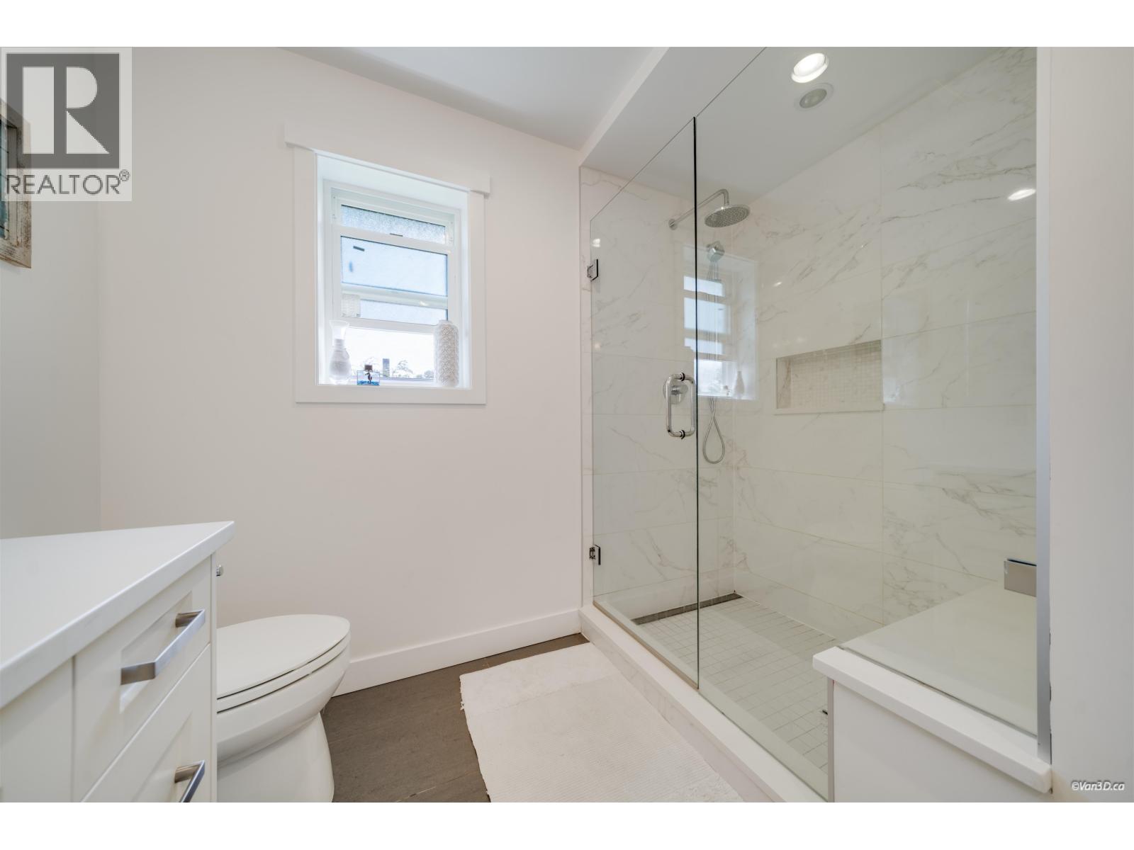 3 Bed, 3 Bath House for Sale in Coquitlam – 1047 SPAR DRIVE, Coquitlam – MLS# R3151951 - Image 51
