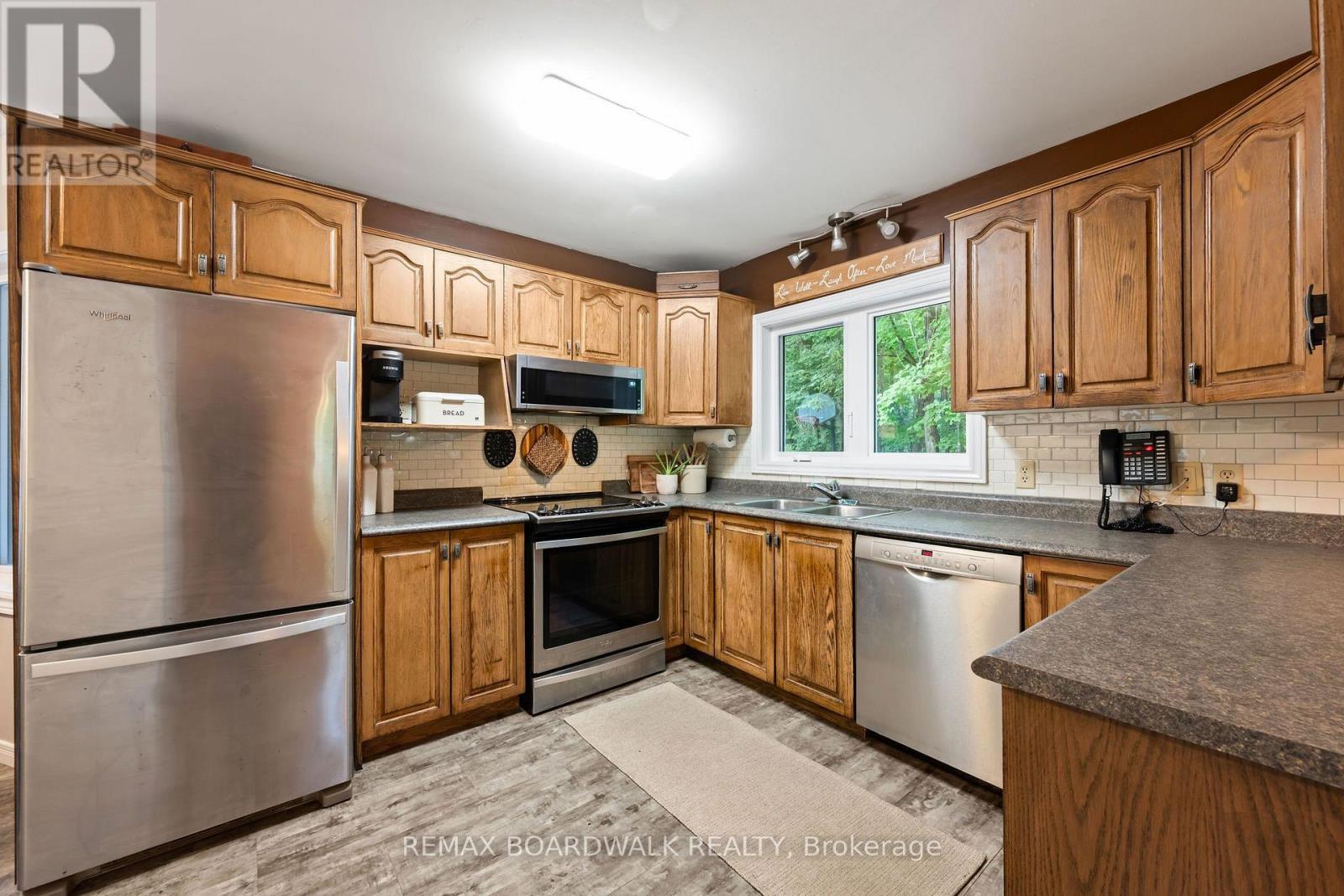 502 TENNYSON ROAD - Image 12
