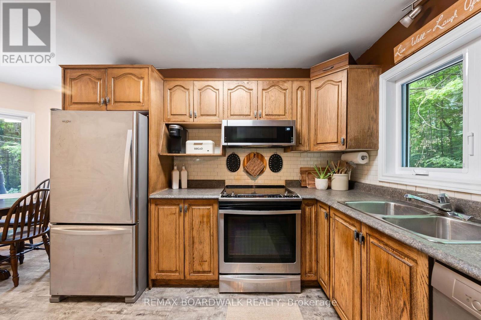 502 TENNYSON ROAD - Image 15