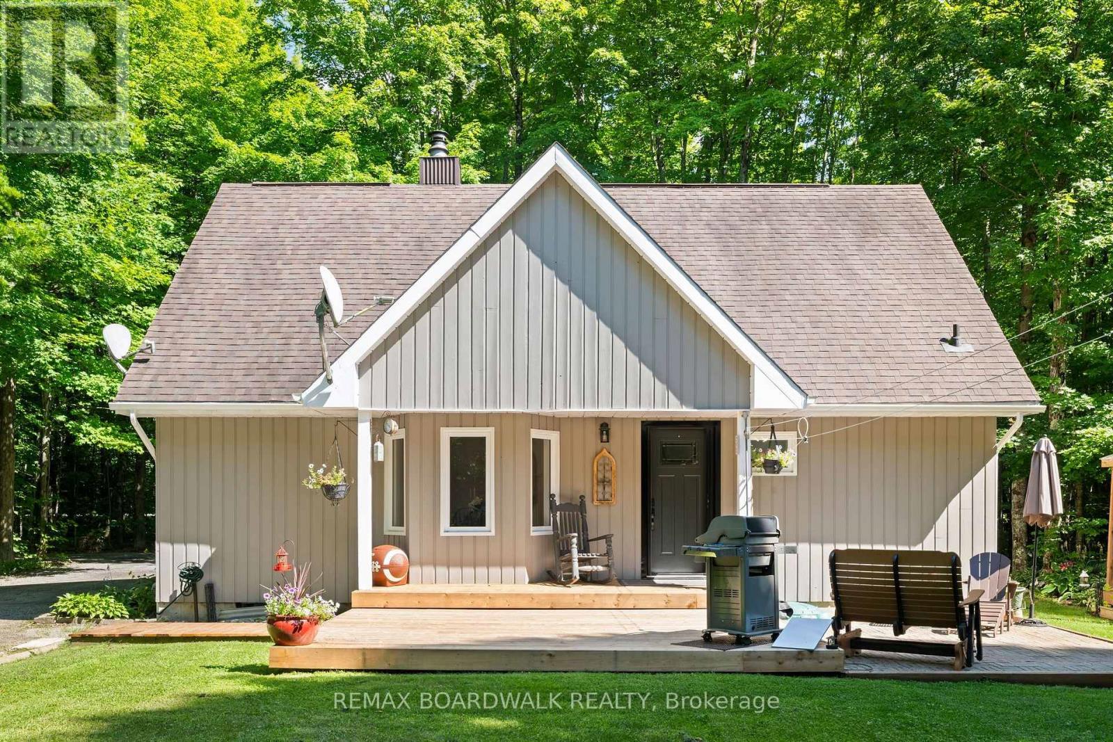 502 TENNYSON ROAD - 29