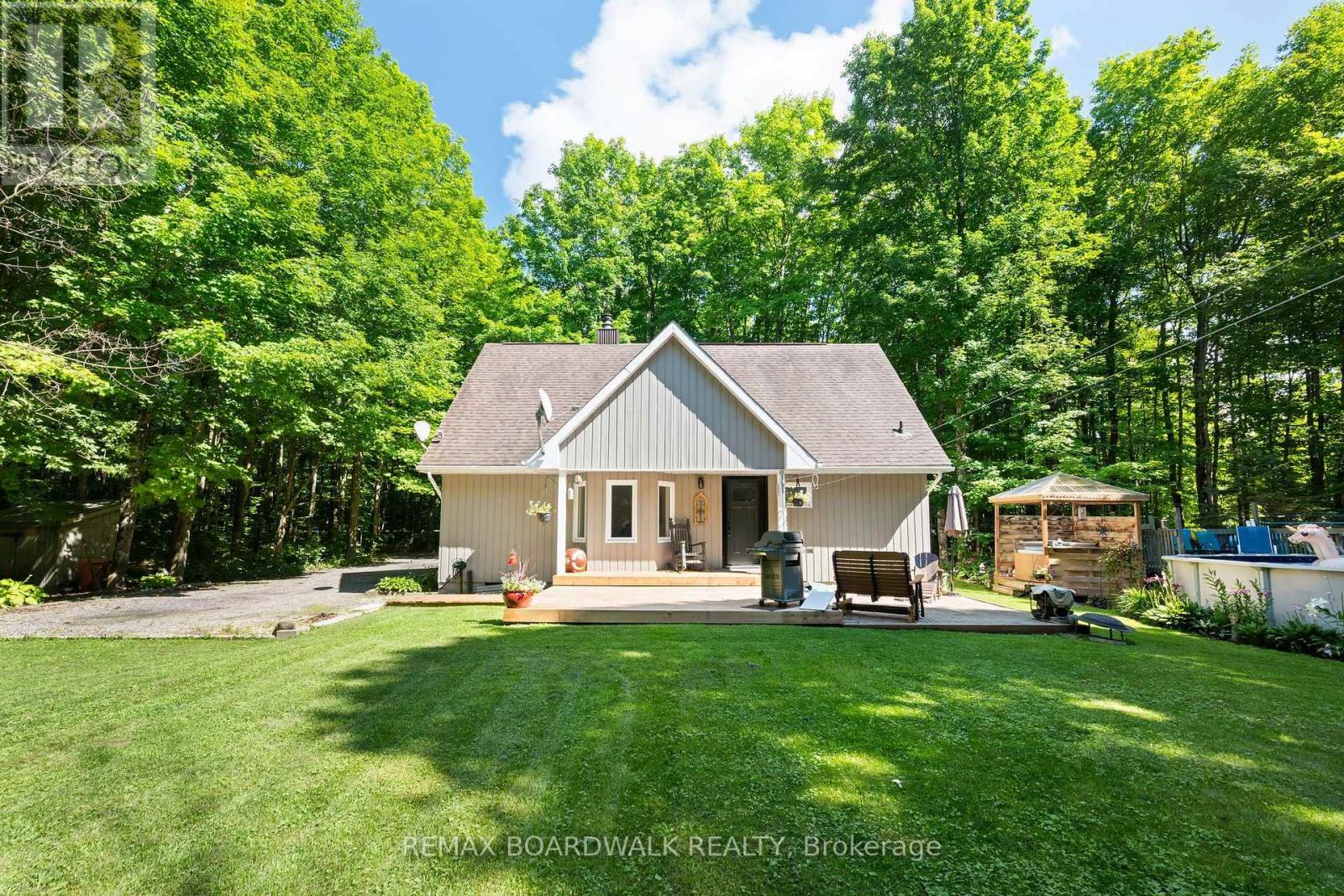 502 TENNYSON ROAD - Image 32