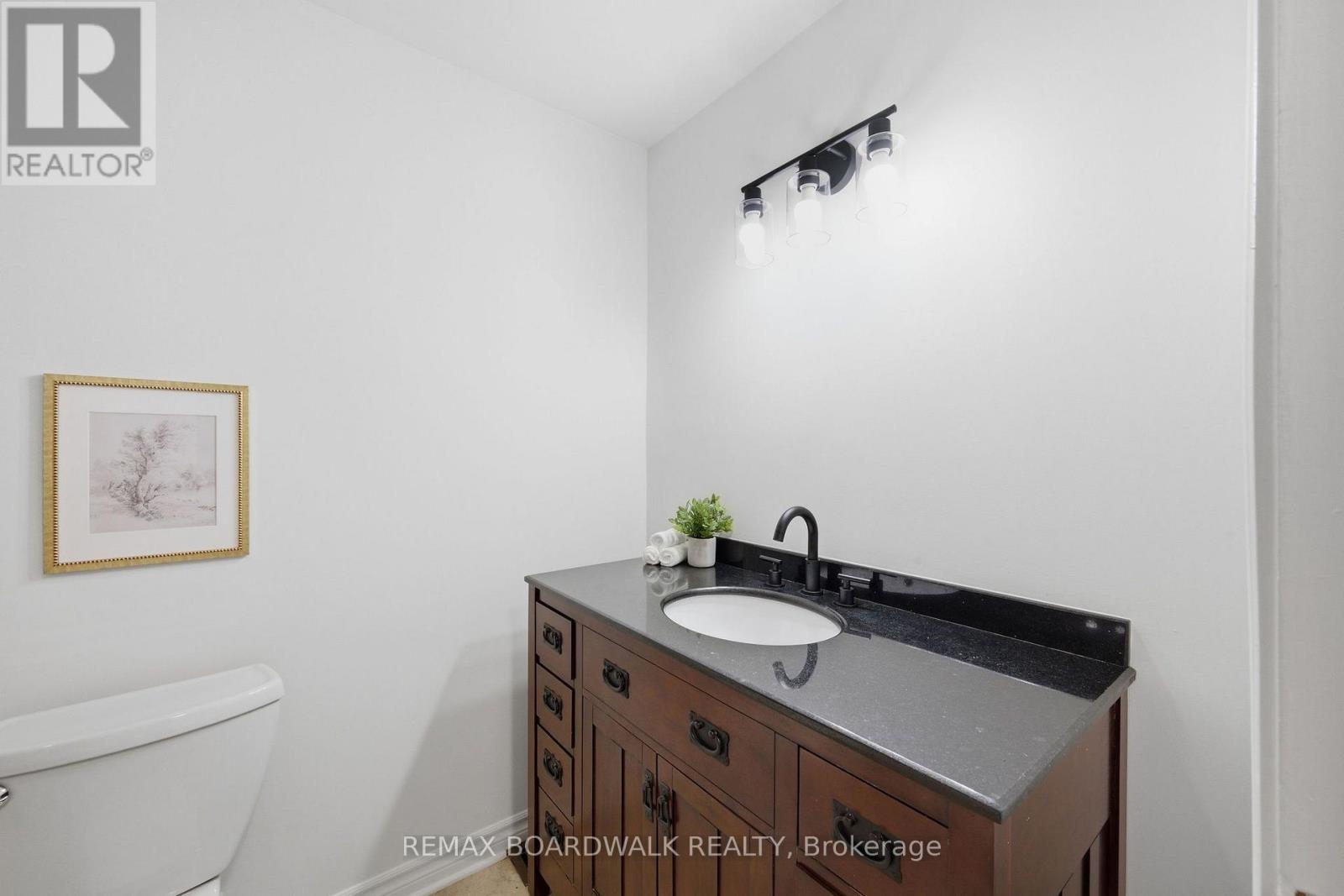 4 Bed, 2 Bath House for Sale in Ottawa – 14 – 314 STONE QUARRY PRIVATE, Ottawa – MLS# X13635914 - Image 20