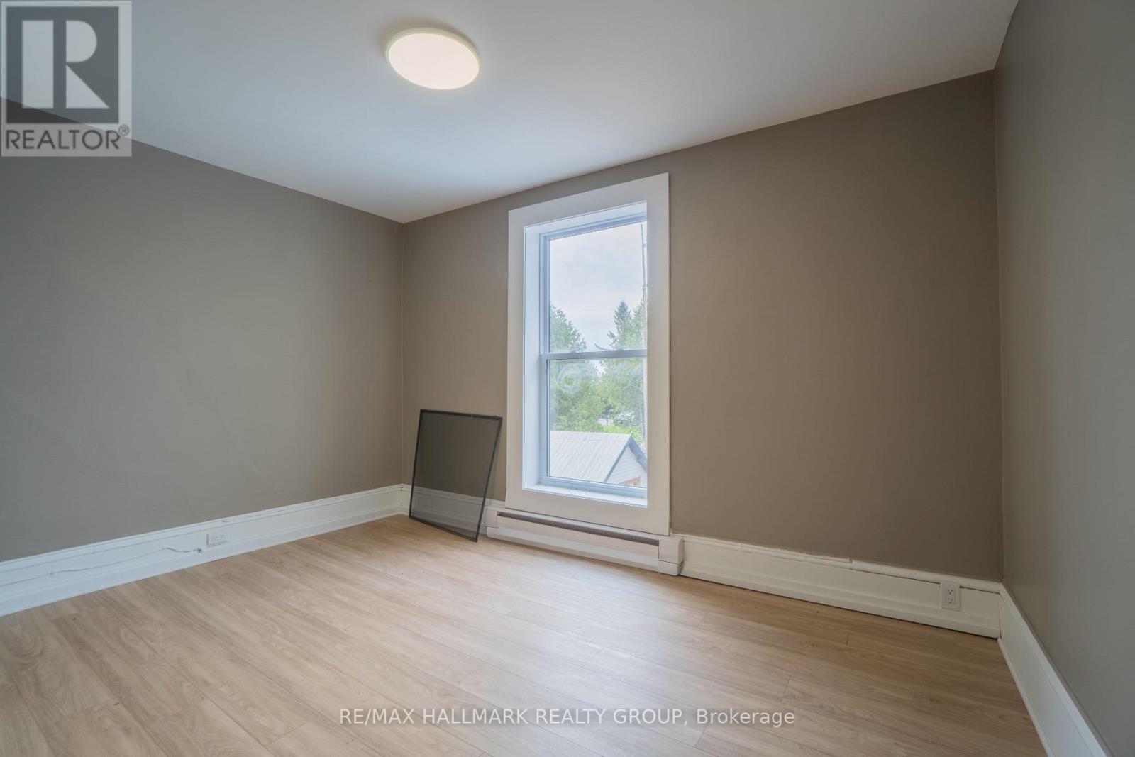 3 Bed, 2 Bath House for Rent in Ottawa – 2590 CARP ROAD, Ottawa – MLS# X13636044 - Image 23