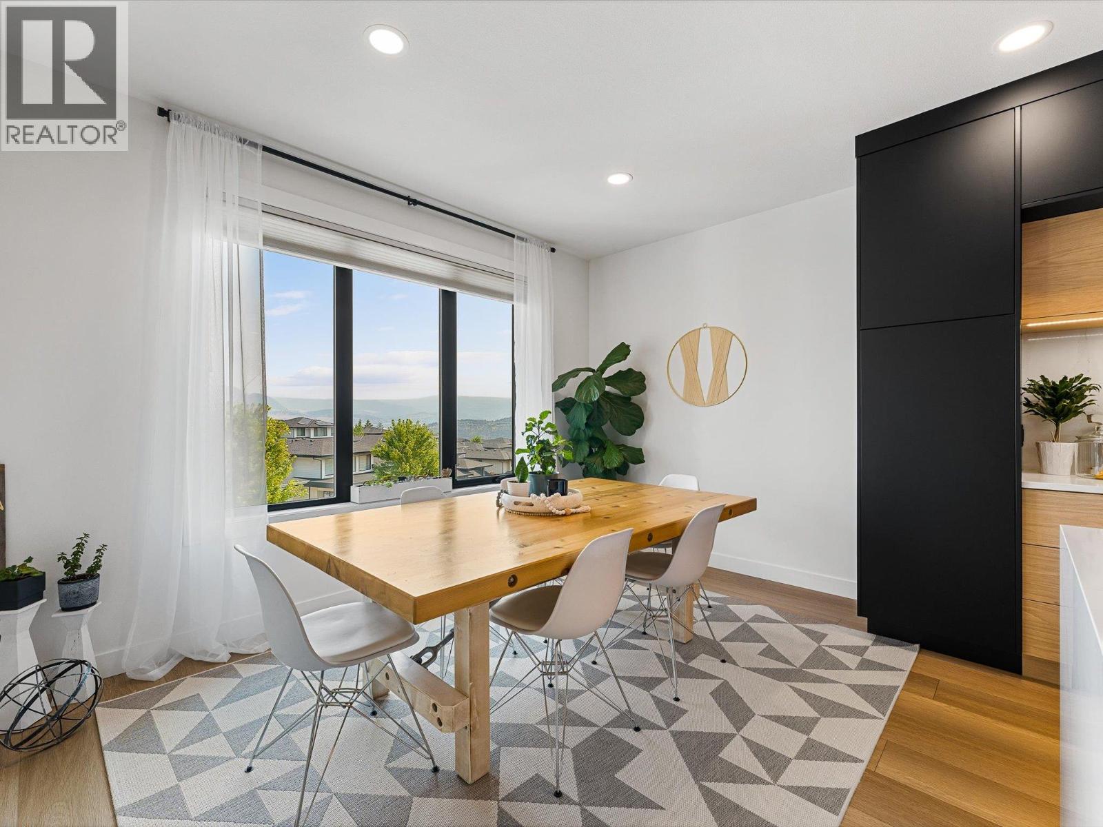 208 Skyland Drive - Image 17