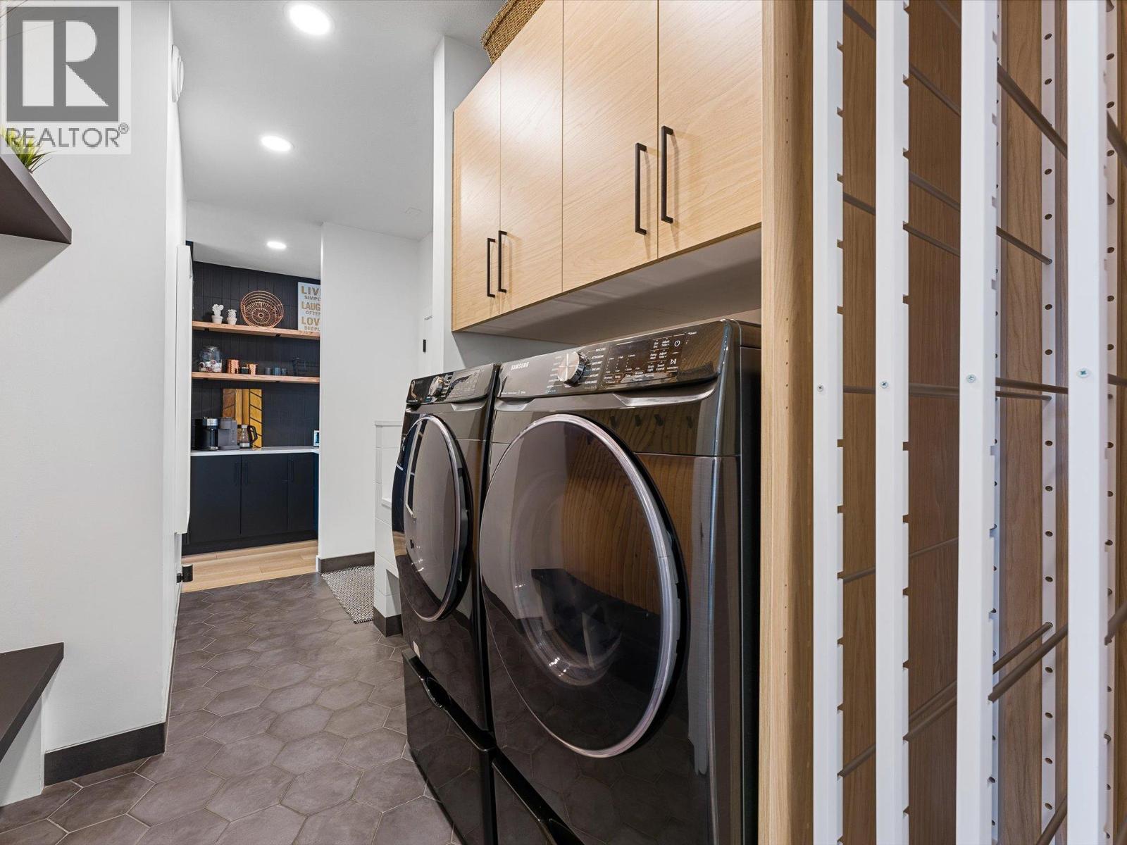 208 Skyland Drive - 34