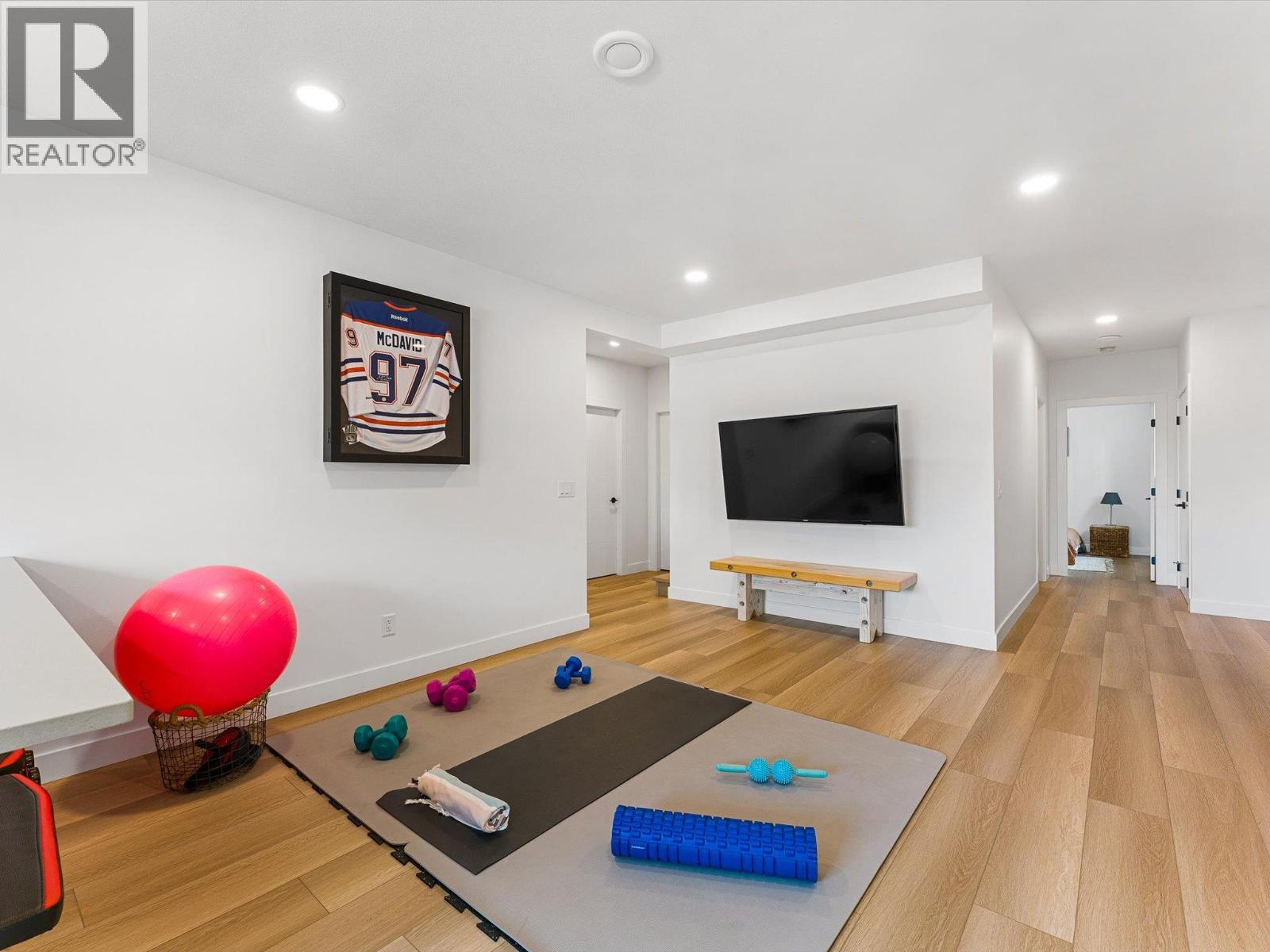 208 Skyland Drive - 39