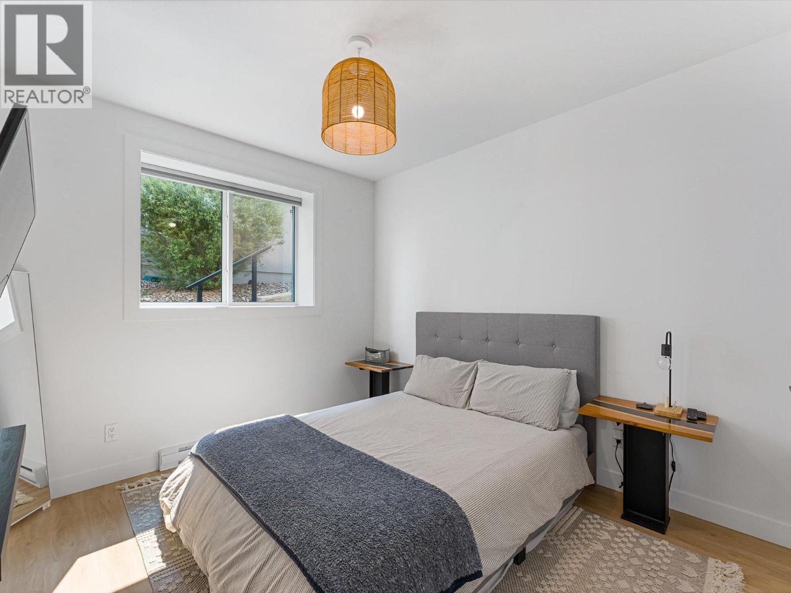 208 Skyland Drive - 48