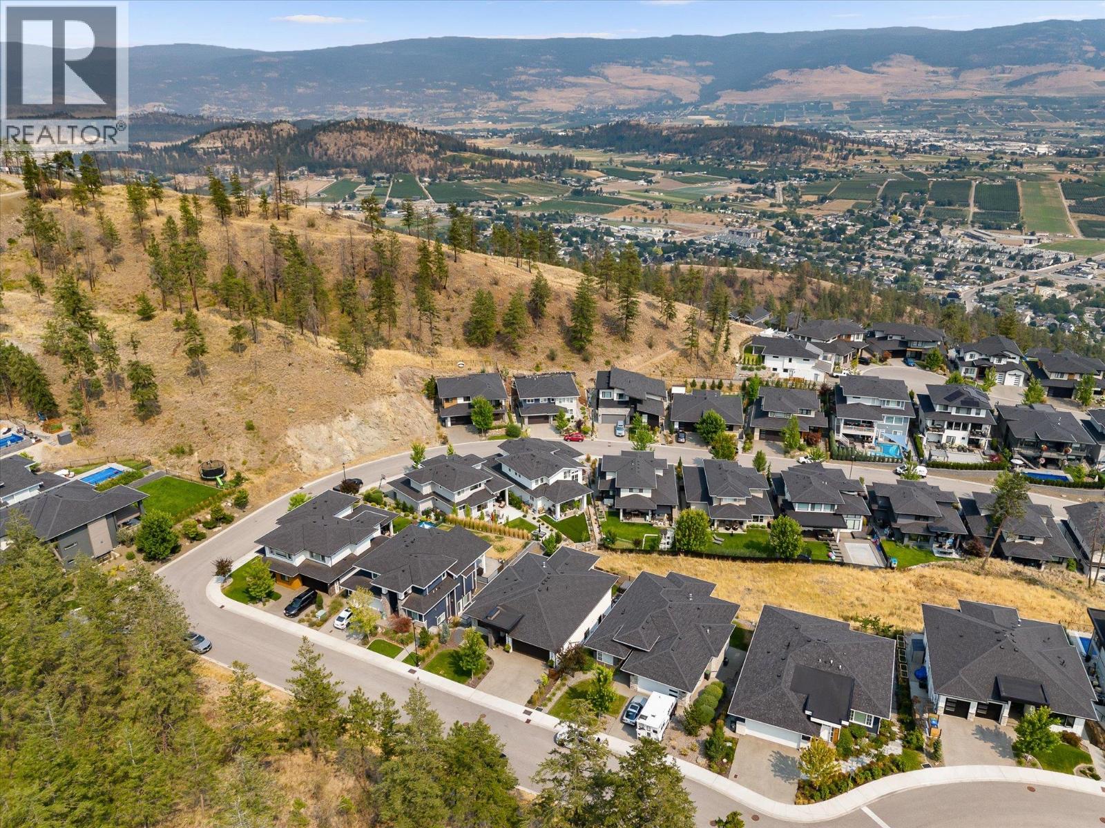208 Skyland Drive - Image 57