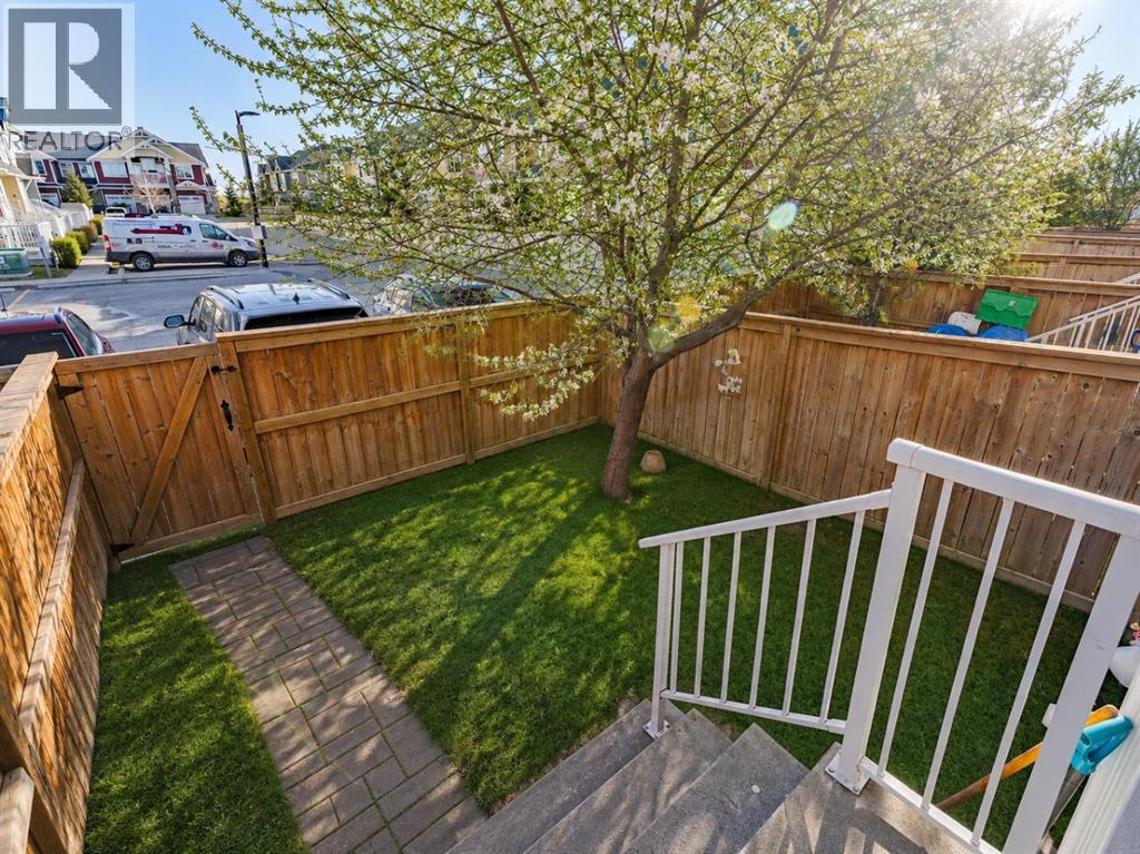 #202 2400 Ravenswood View SE - 21
