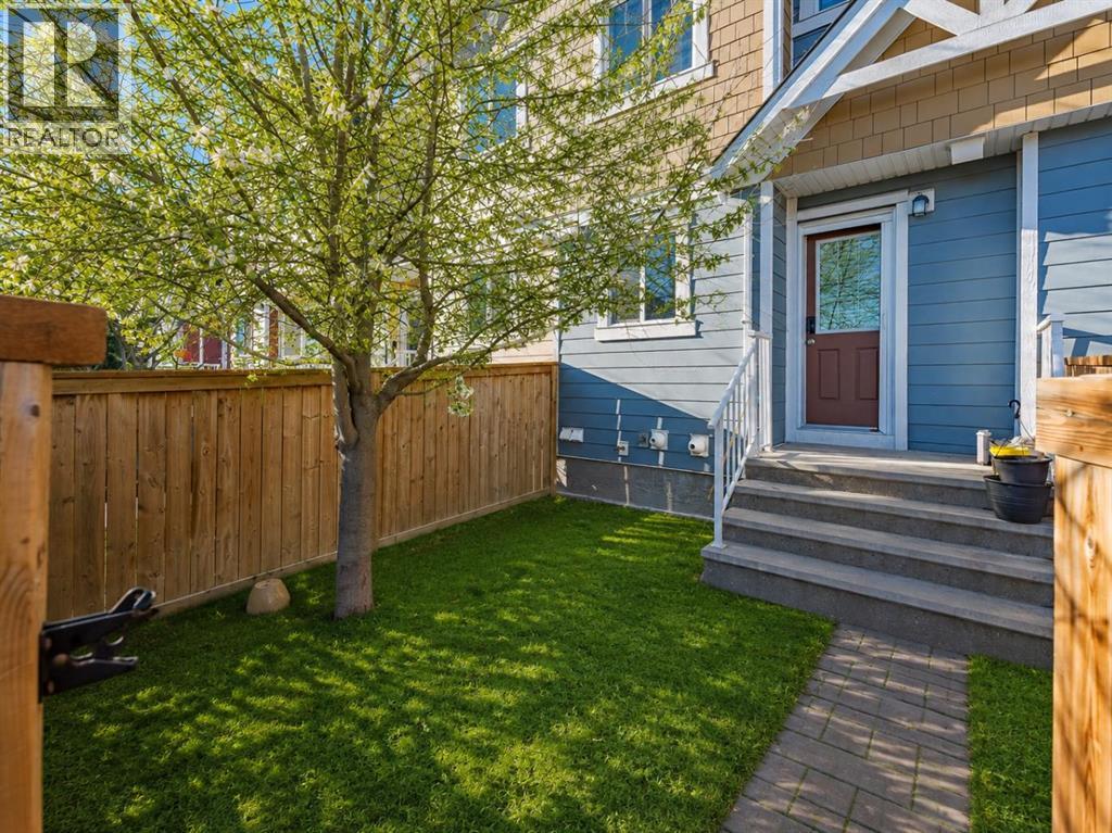 #202 2400 Ravenswood View SE - 22