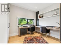 12 Otter Crescent, Toronto, ON M5N2W2 Photo 32