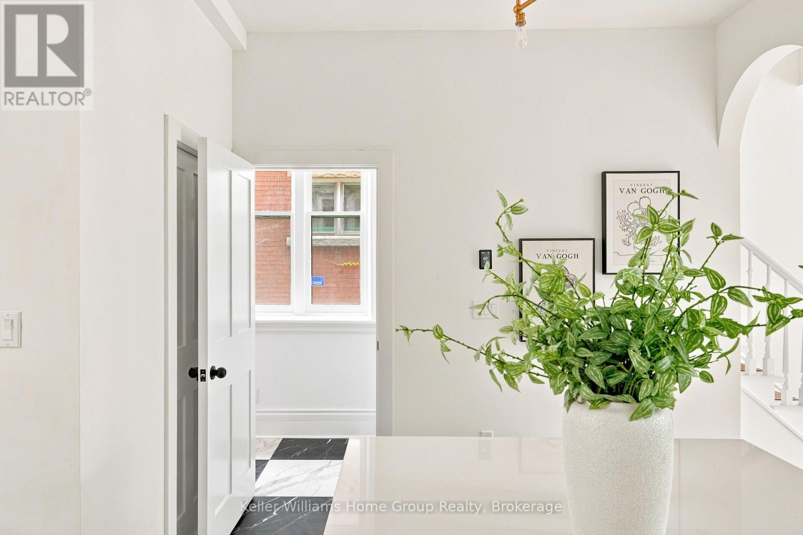 7 WATERLOO AVENUE - 23
