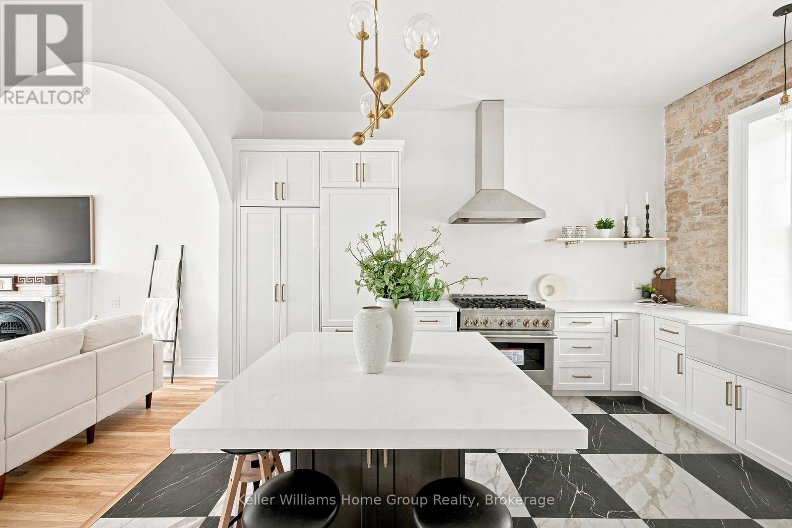 7 WATERLOO AVENUE - 27